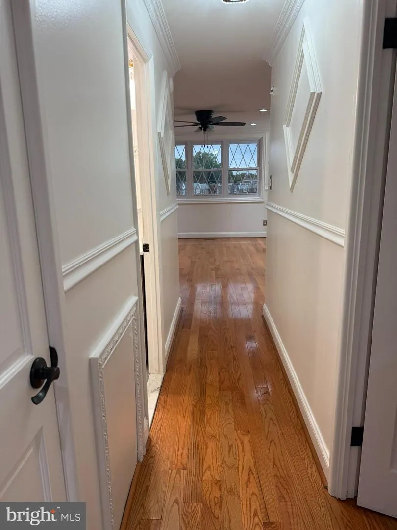 3658 GENESEE DRIVE Philadelphia, PA 19154