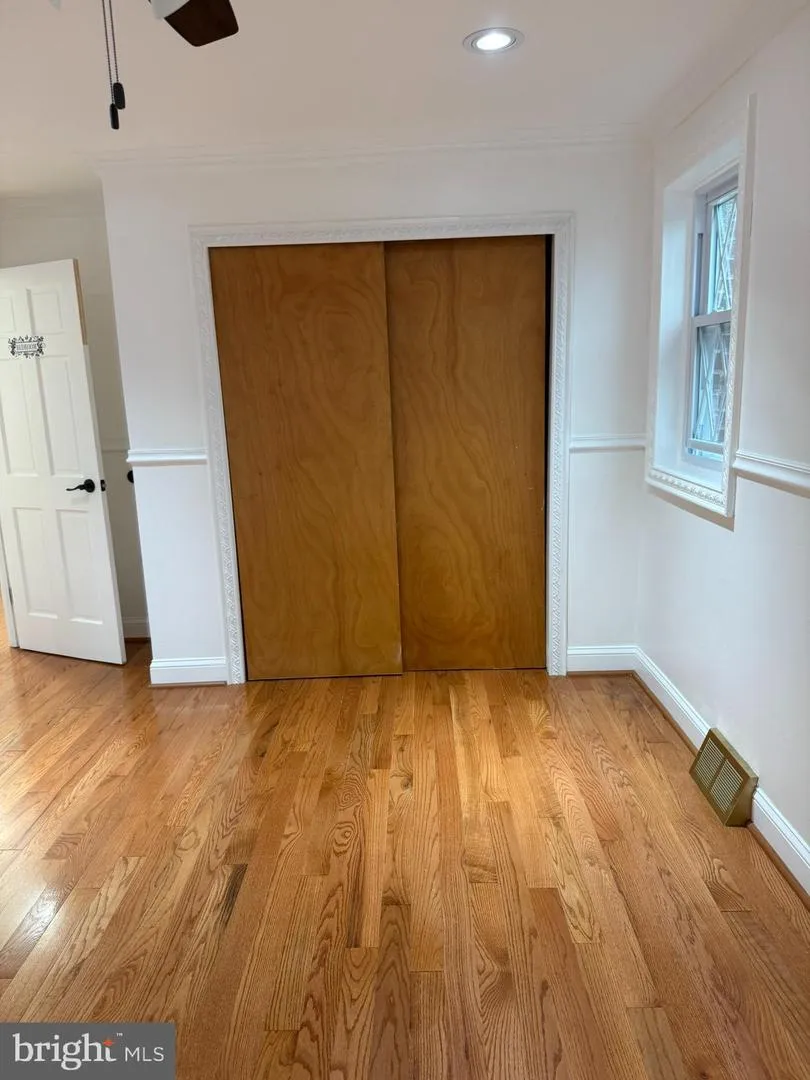 3658 GENESEE DRIVE Philadelphia, PA 19154