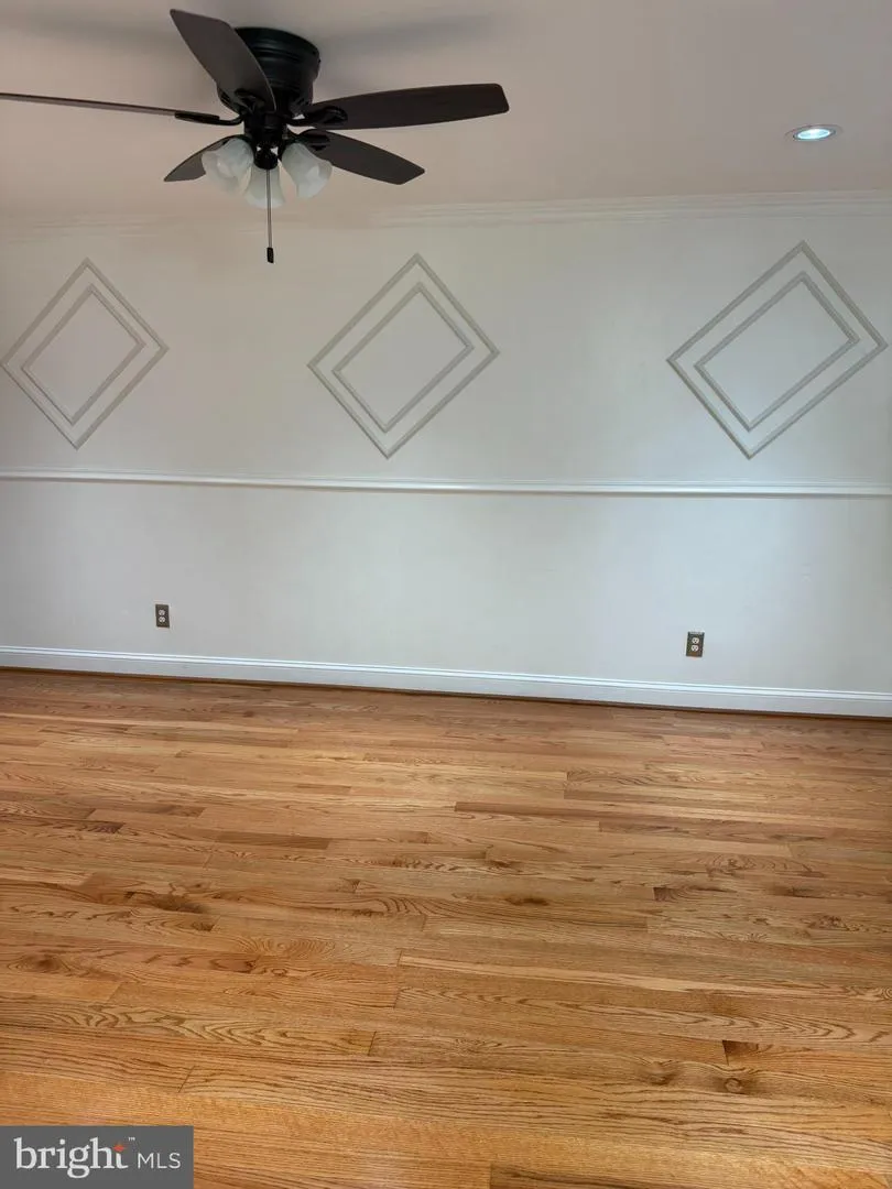 3658 GENESEE DRIVE Philadelphia, PA 19154