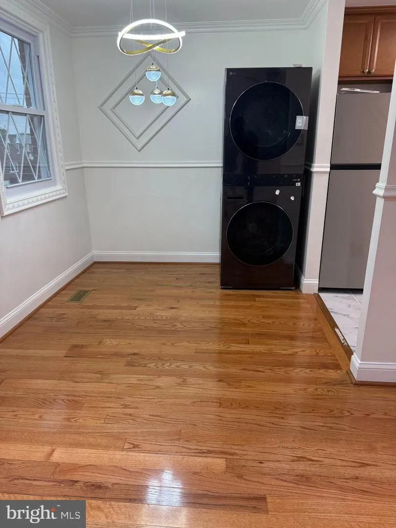 3658 GENESEE DRIVE Philadelphia, PA 19154