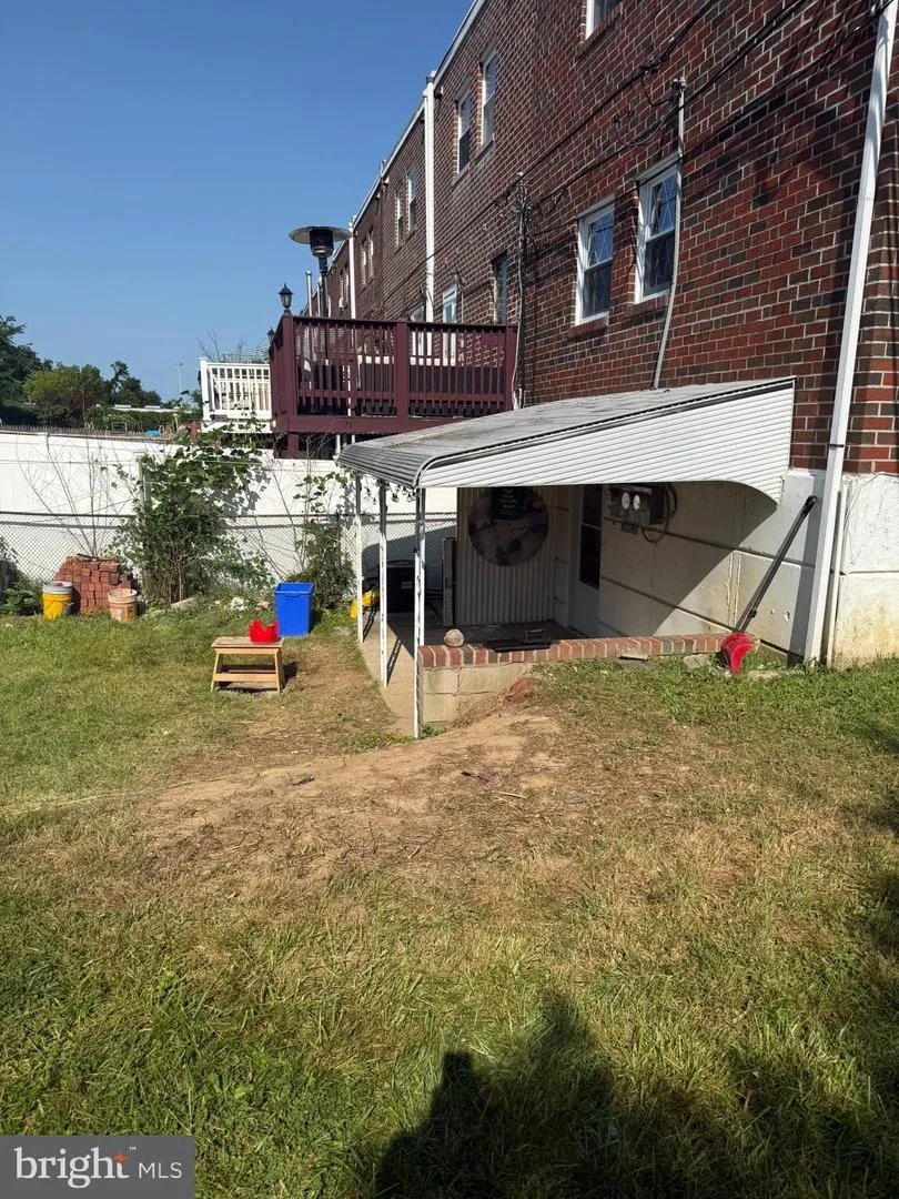 3658 GENESEE DRIVE Philadelphia, PA 19154