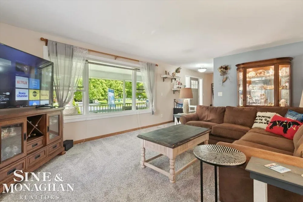137 E Meldrum Circle St Clair City, MI 48079
