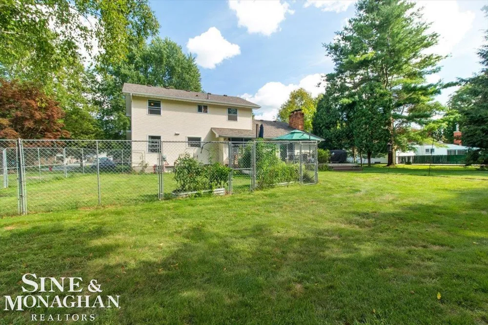 137 E Meldrum Circle St Clair City, MI 48079