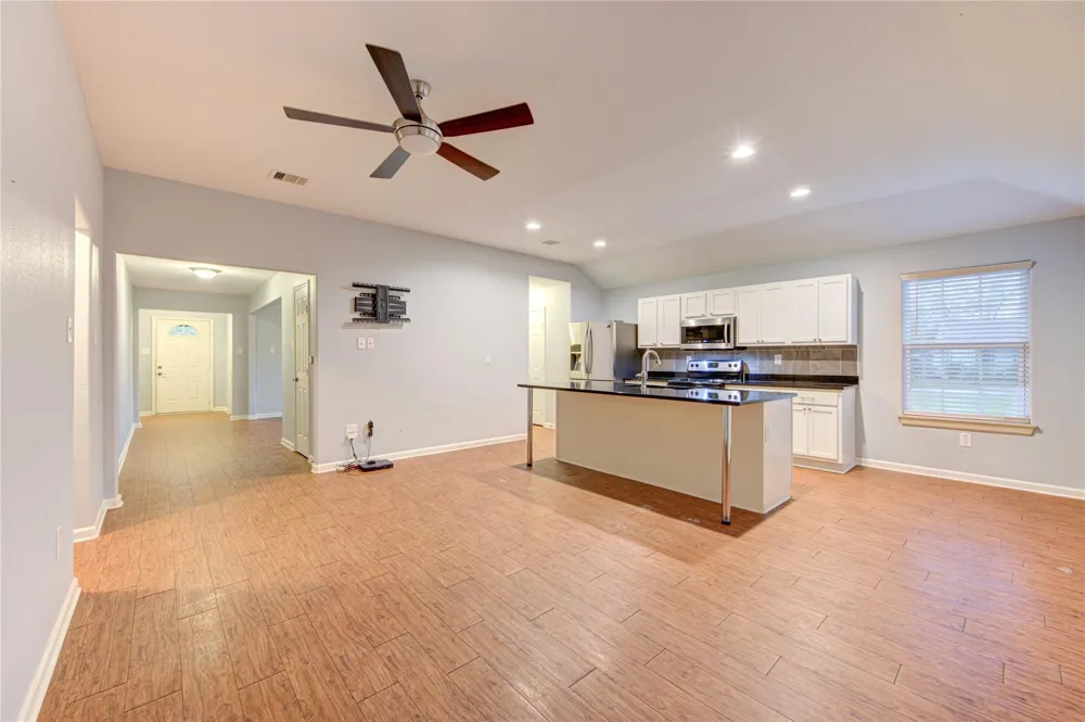 503 W Linney Street Dayton, TX 77535