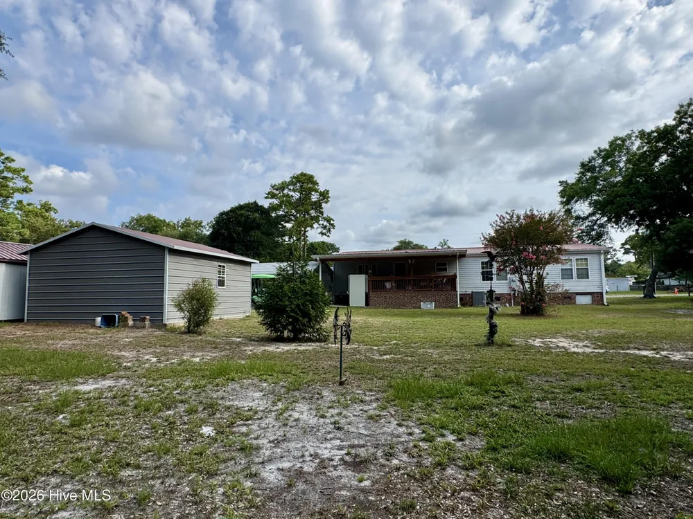 617 7th Street SE Bolivia, NC 28422