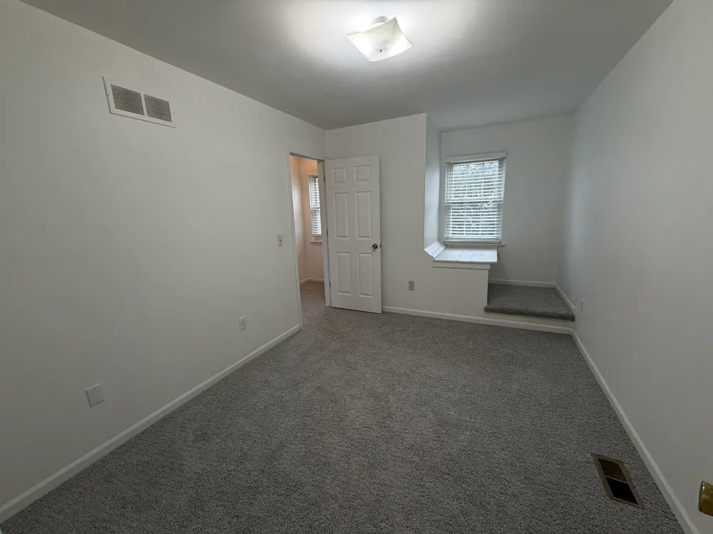 7471 Kingston Court Westland, MI 48185
