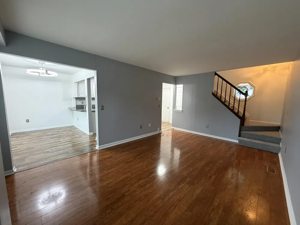 7471 Kingston Court Westland, MI 48185