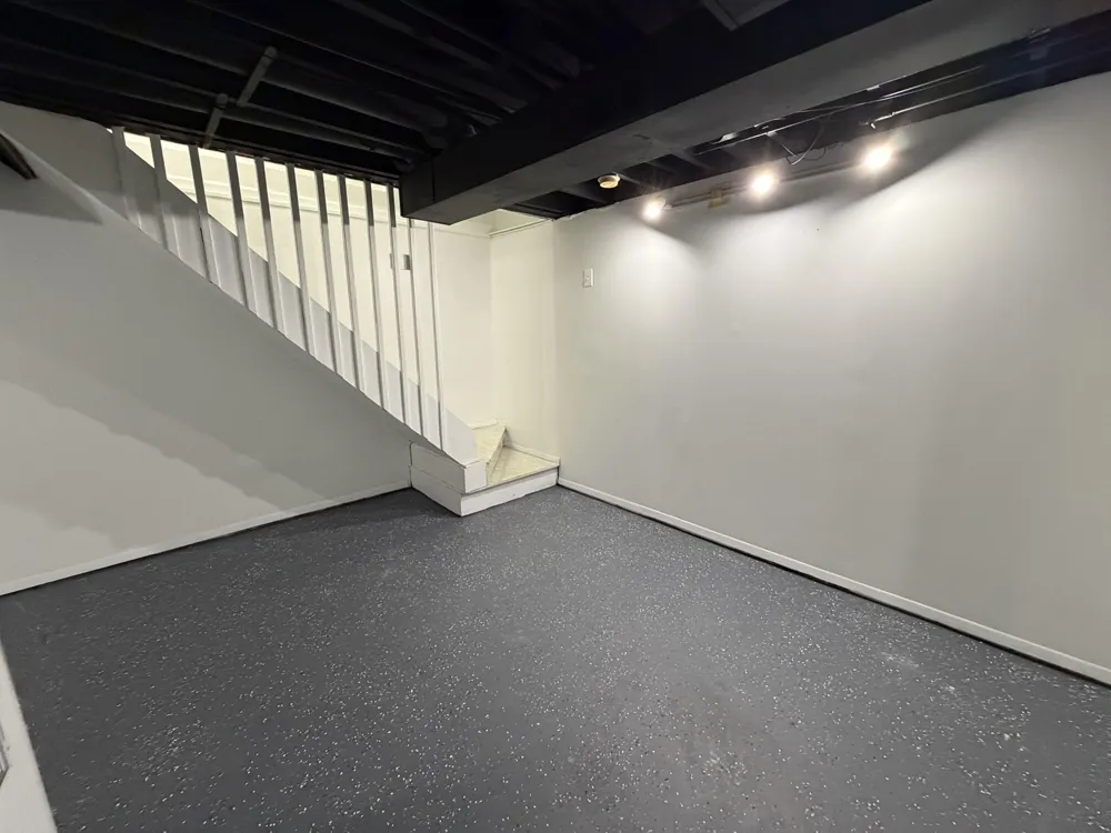 7471 Kingston Court Westland, MI 48185