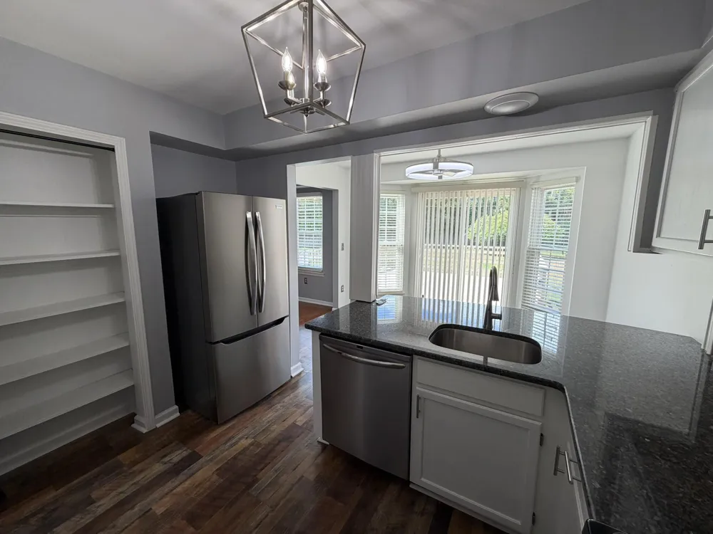 7471 Kingston Court Westland, MI 48185