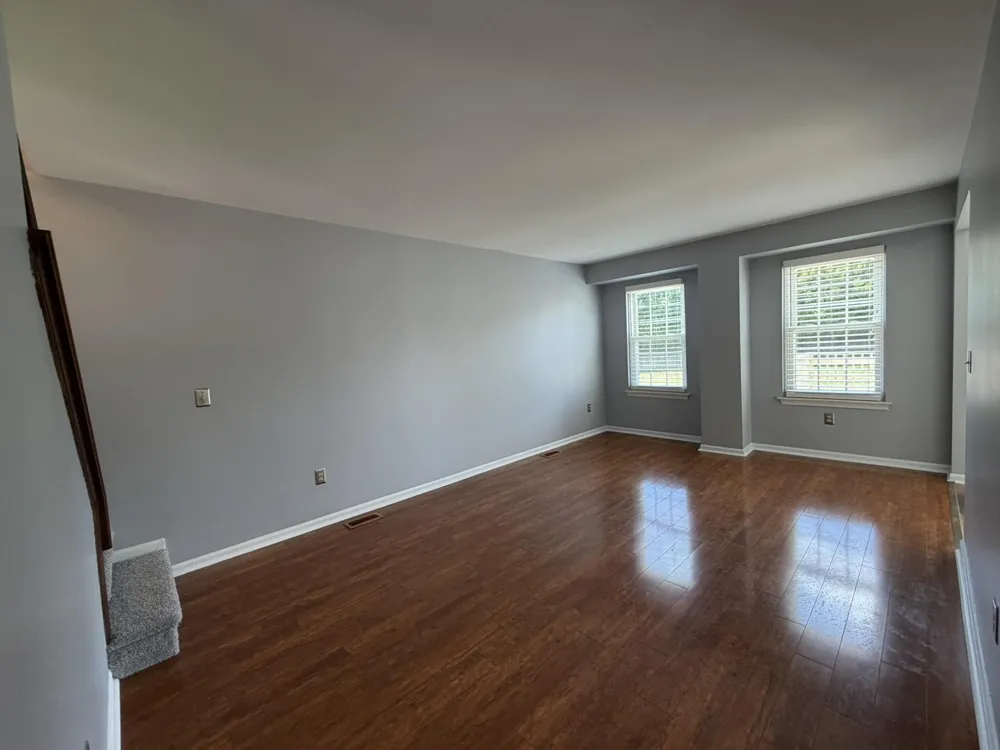 7471 Kingston Court Westland, MI 48185