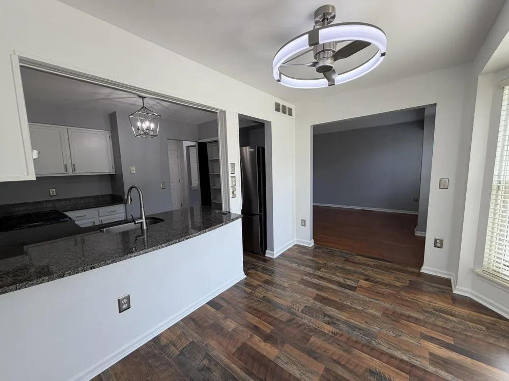 7471 Kingston Court Westland, MI 48185
