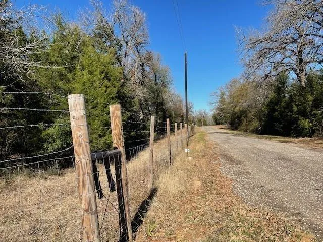 Cr 421 Buffalo, TX 75831