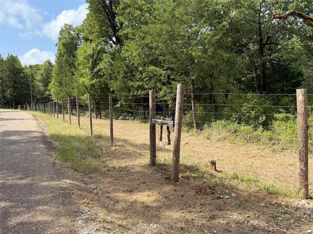 Cr 421 Buffalo, TX 75831