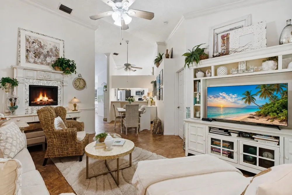 1812 SE Hideaway Circle Port St. Lucie, FL 34952