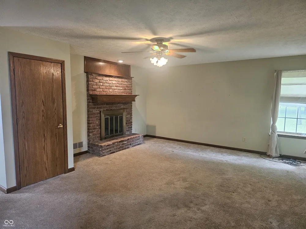 946 Johnathan Drive Plainfield, IN 46168