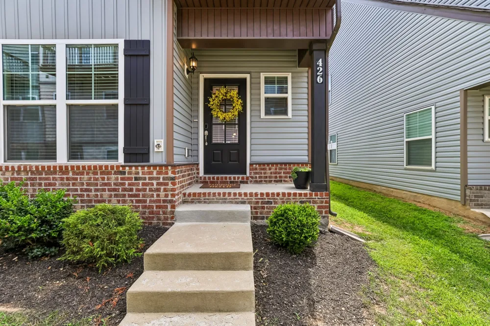 426 Rick McCormick Dr La Vergne, TN 37086