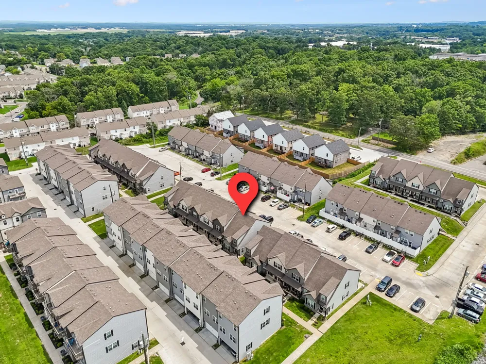 426 Rick McCormick Dr La Vergne, TN 37086