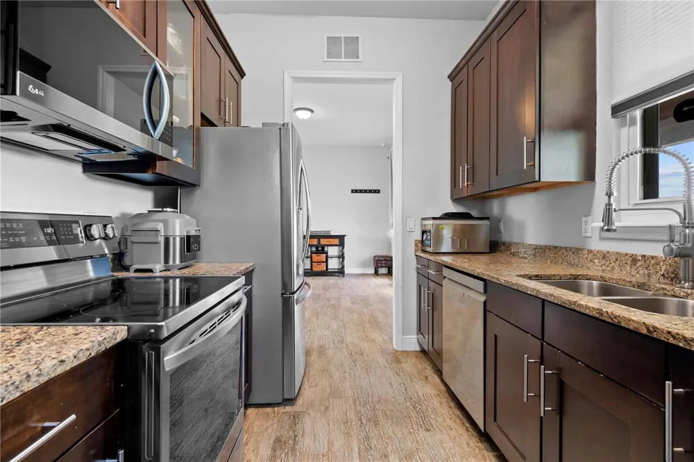 1345 NE 155TH PLACE Citra, FL 32113