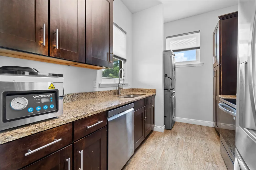 1345 NE 155TH PLACE Citra, FL 32113