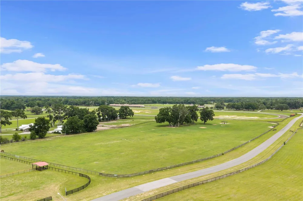 1345 NE 155TH PLACE Citra, FL 32113