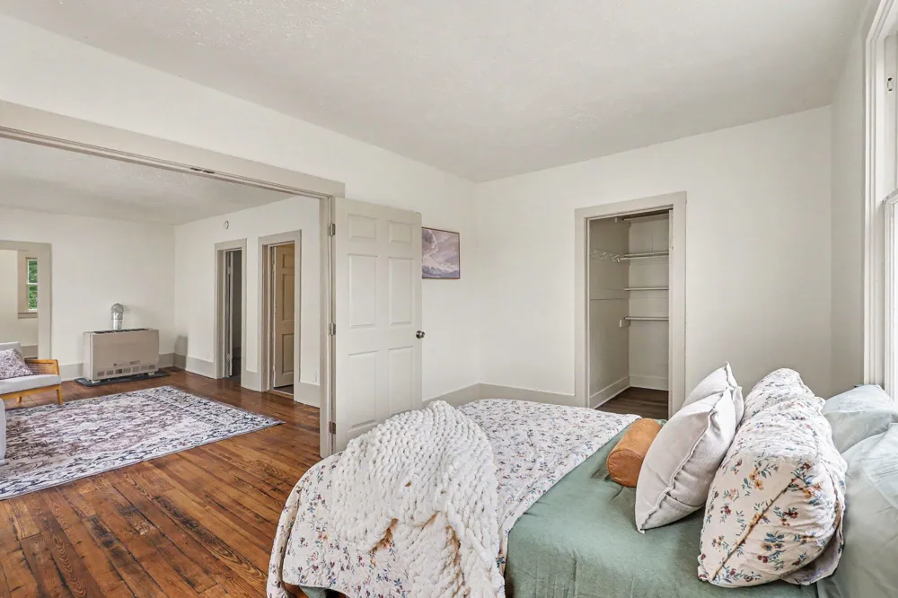 119 E Isabella Avenue Muskegon City, MI 49442