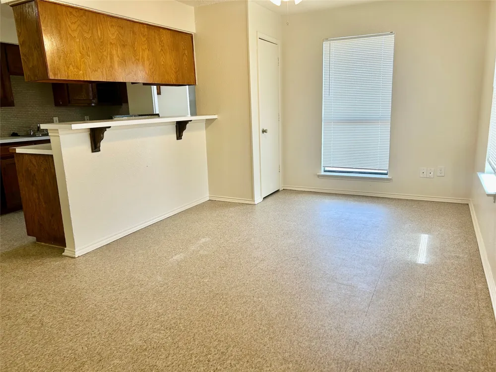 2301 Lido Lane Arlington, TX 76015