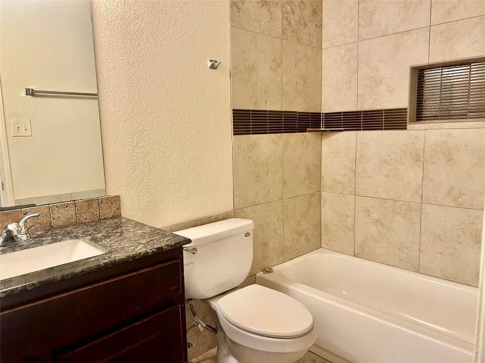 2301 Lido Lane Arlington, TX 76015