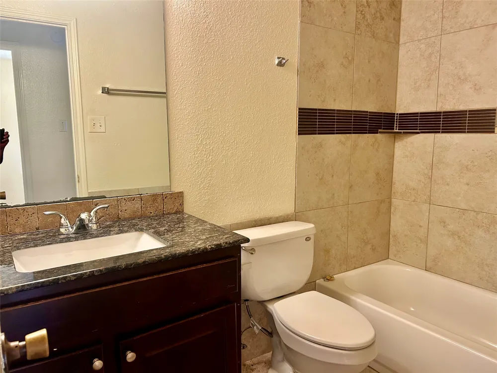 2301 Lido Lane Arlington, TX 76015