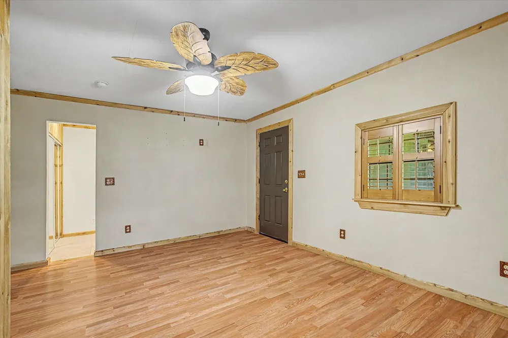 527 Number 9 Road Wallisville, TX 77597
