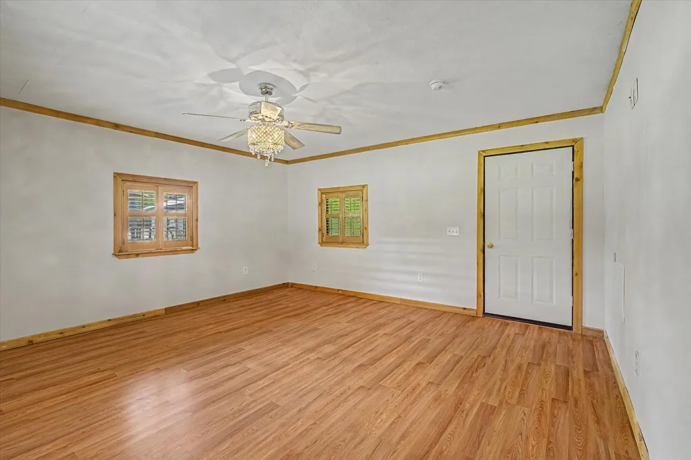 527 Number 9 Road Wallisville, TX 77597
