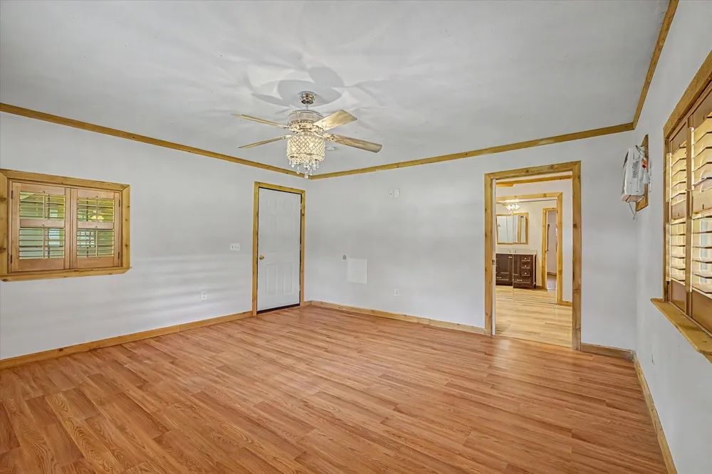 527 Number 9 Road Wallisville, TX 77597