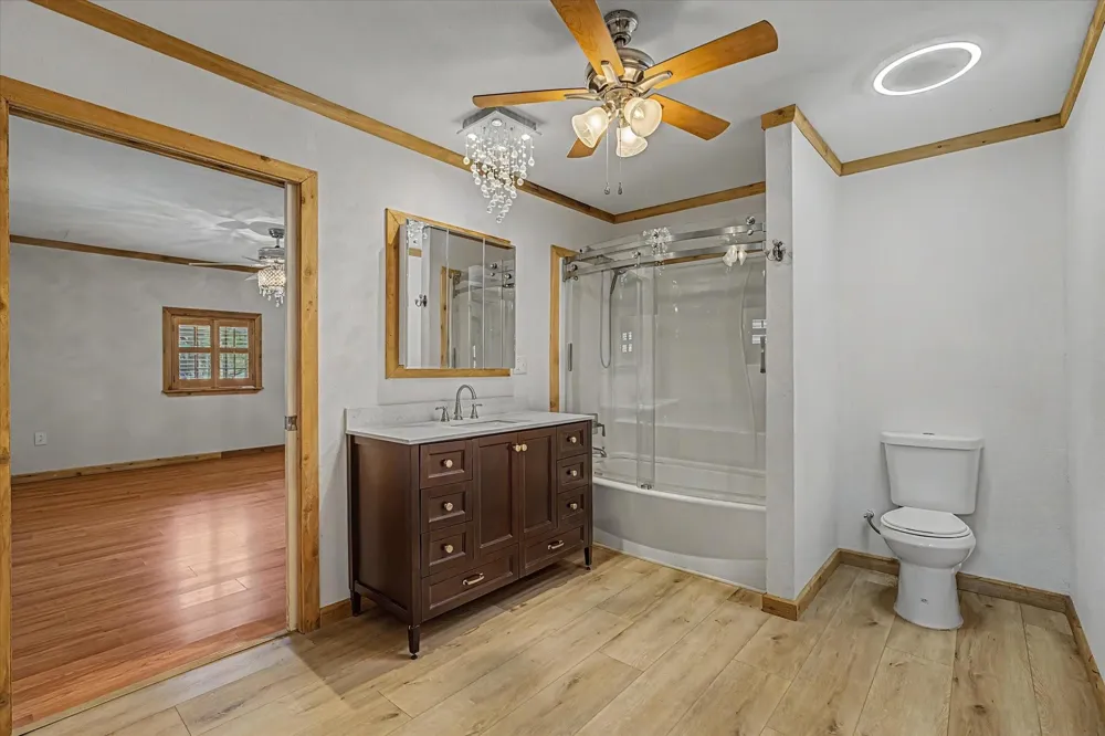 527 Number 9 Road Wallisville, TX 77597