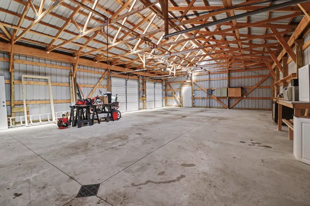 158 72nd Avenue Hart, MI 49420