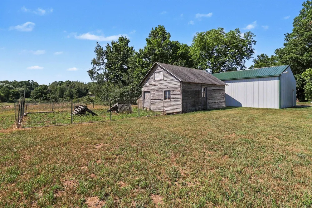 158 72nd Avenue Hart, MI 49420