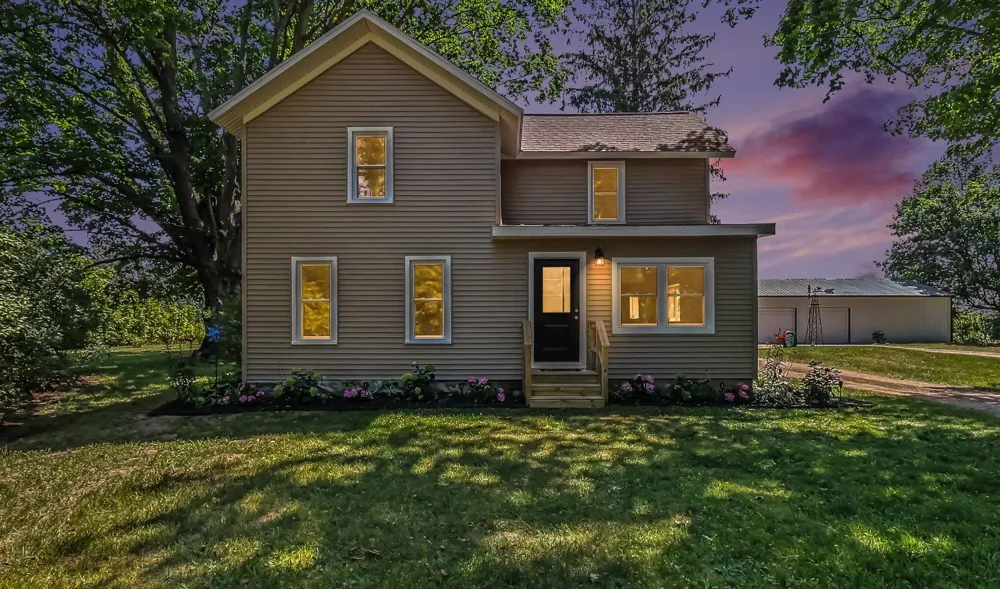158 72nd Avenue Hart, MI 49420