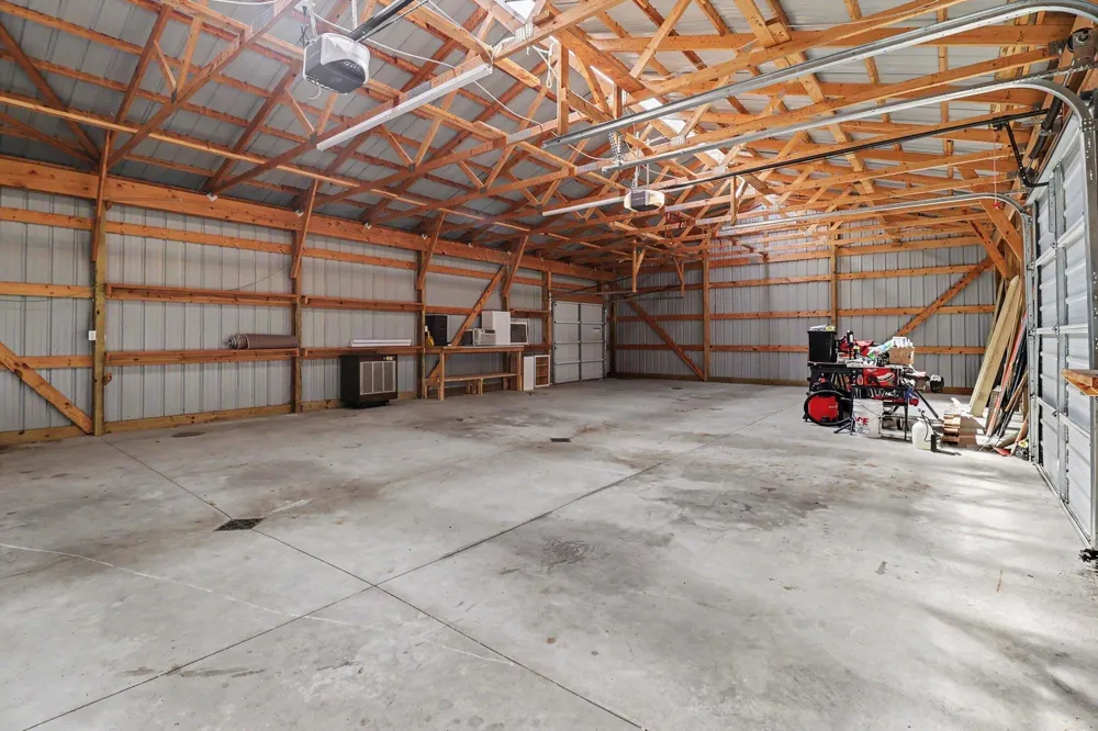 158 72nd Avenue Hart, MI 49420