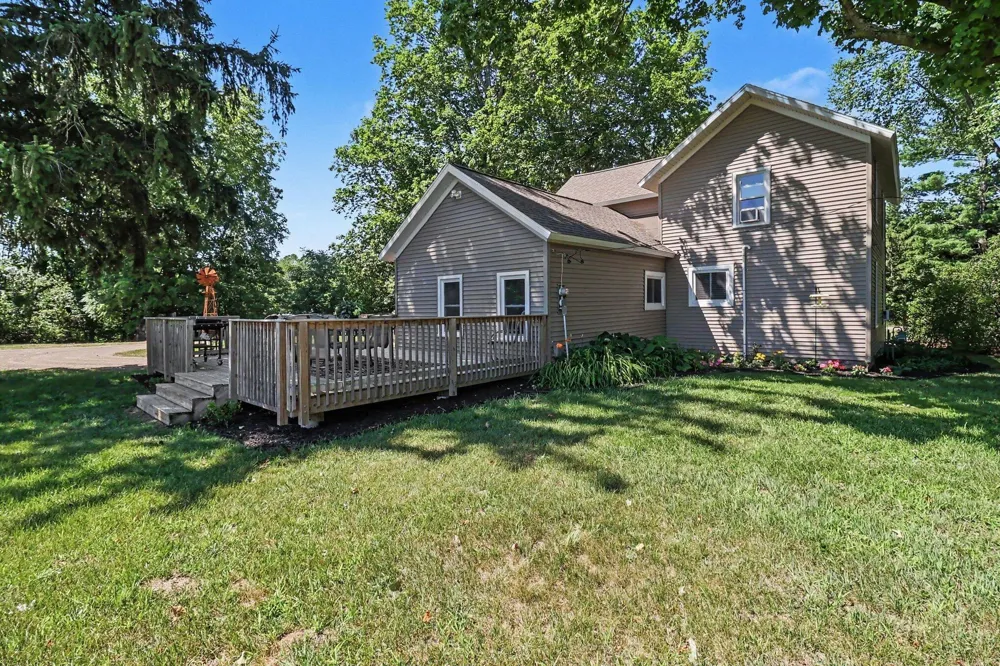158 72nd Avenue Hart, MI 49420