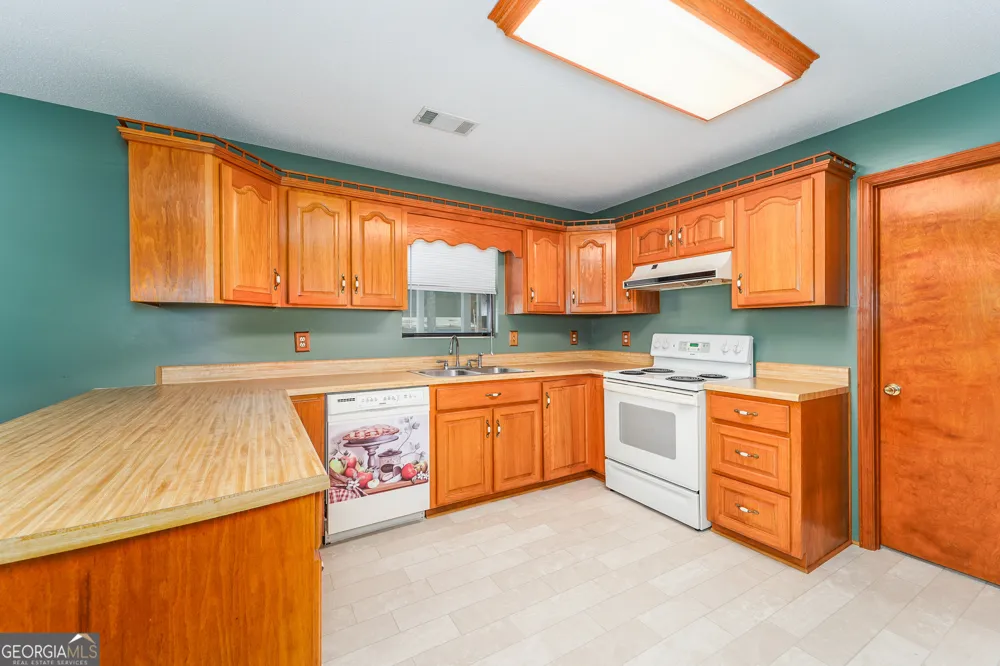 603 Cumberland RD Hortense, GA 31543