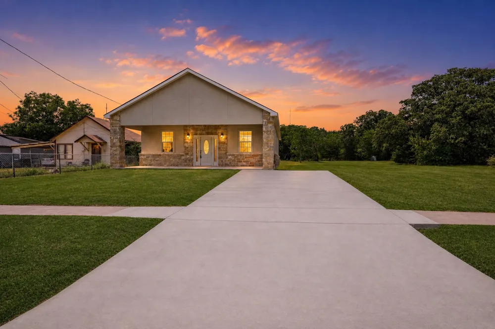 324 Tennessee Street Graham, TX 76450