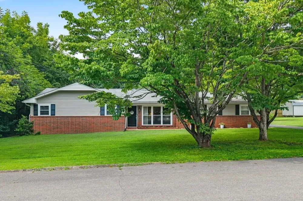 1234 Millard Street Athens, TN 37303