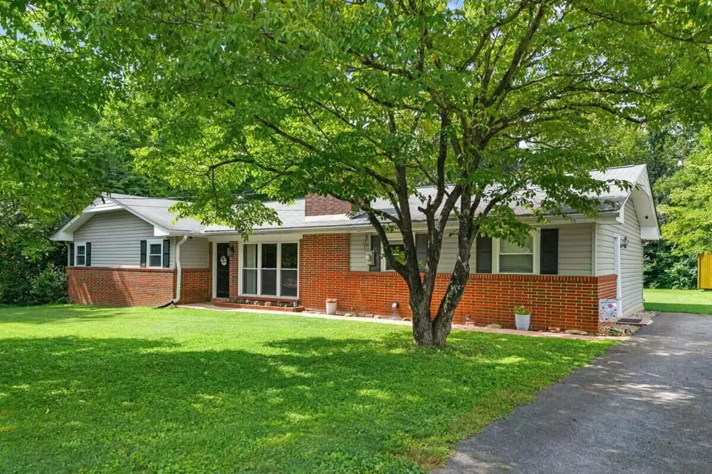 1234 Millard Street Athens, TN 37303