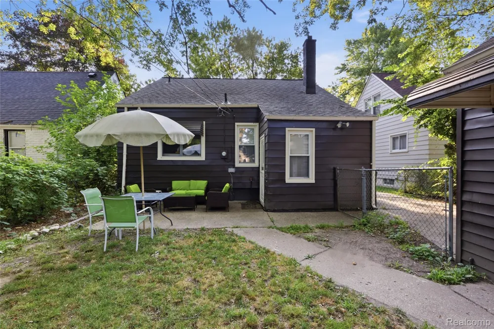 18711 Dalby Redford Charter Township, MI 48240