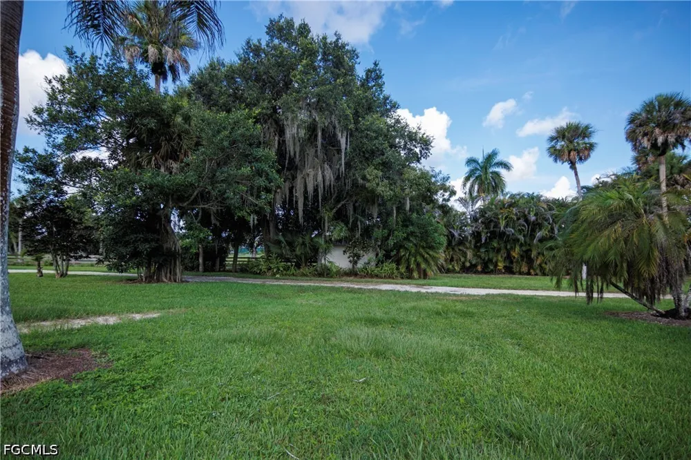 Sunset Trail Alva, FL 33920