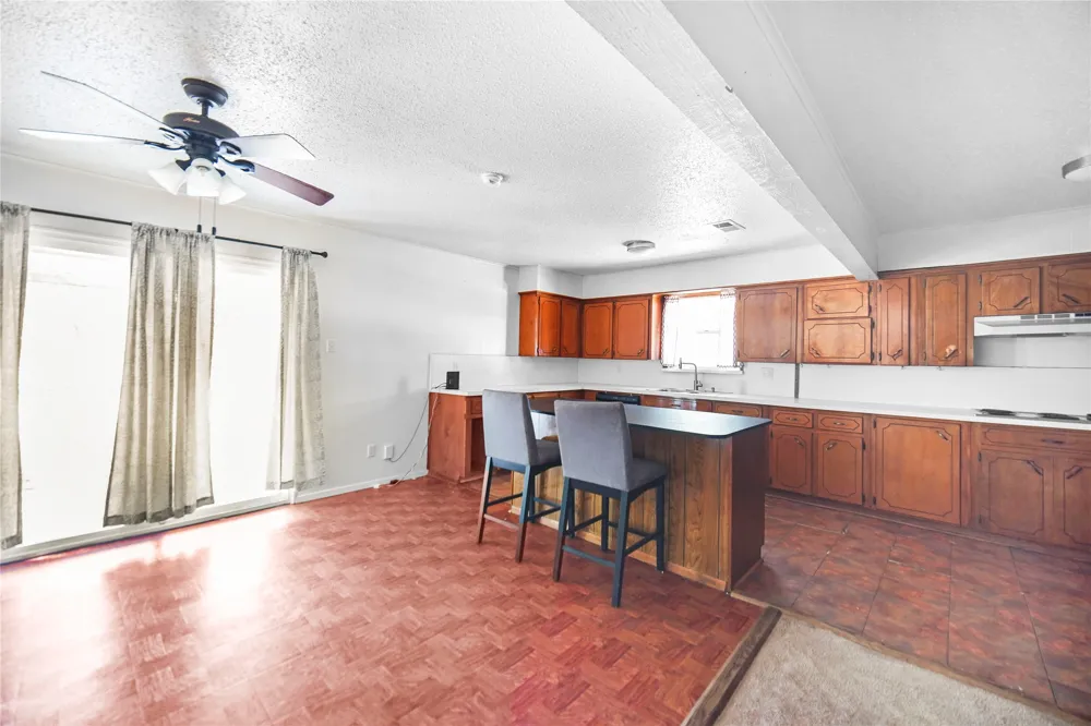 1715 Timberlane Street Jacksboro, TX 76458