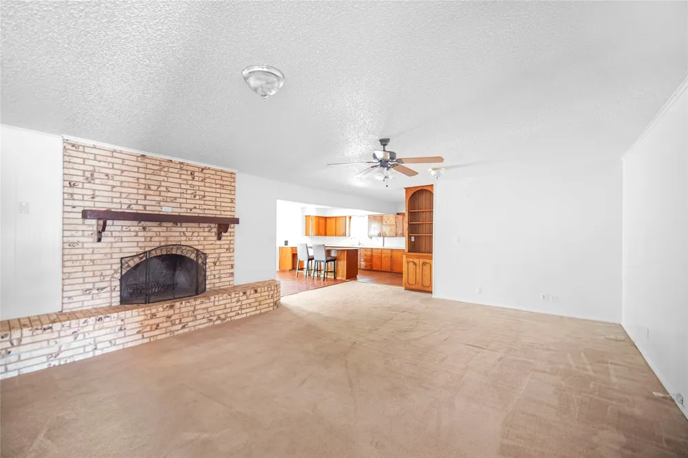 1715 Timberlane Street Jacksboro, TX 76458