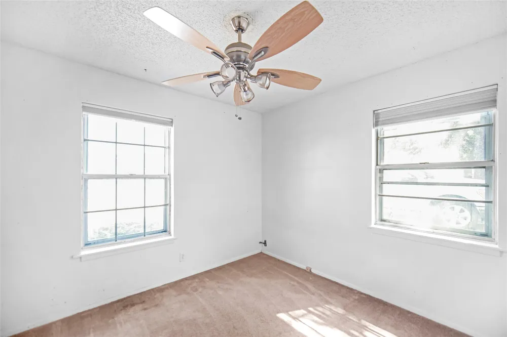1715 Timberlane Street Jacksboro, TX 76458