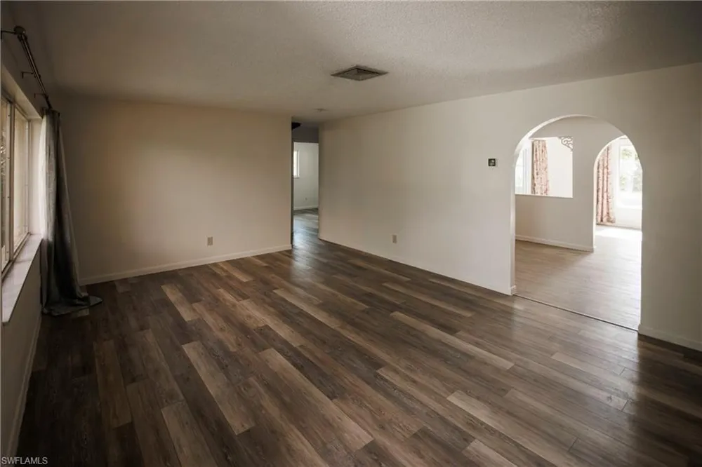 1821 Sunset Trail Alva, FL 33920