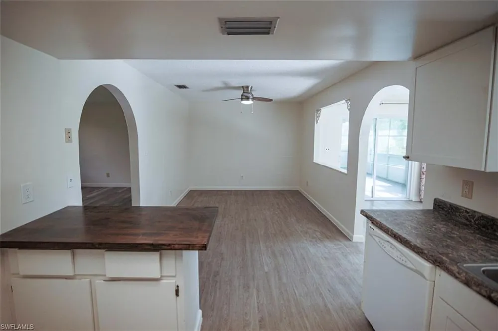 1821 Sunset Trail Alva, FL 33920