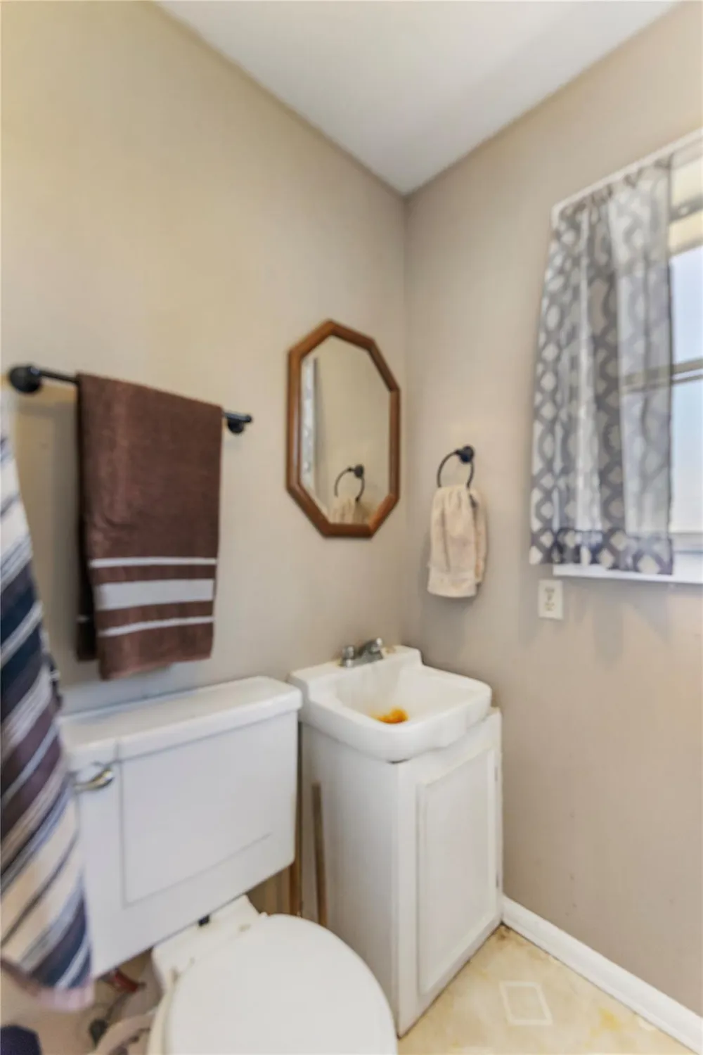 2602 Bootlegger Lane Yoakum, TX 77995