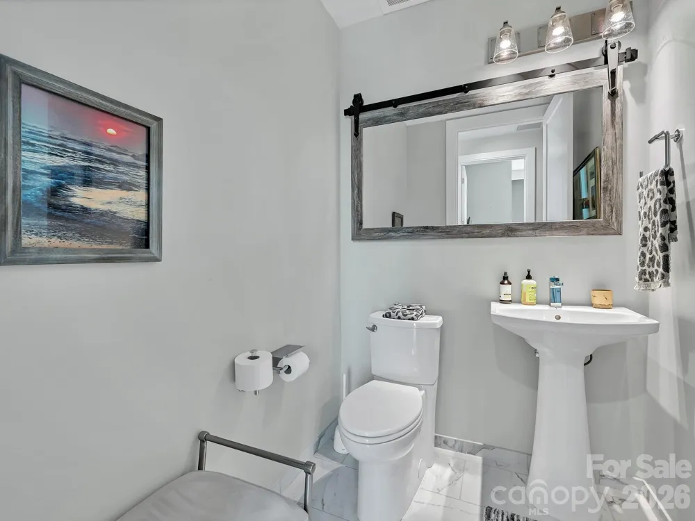 7 Patton Avenue #1103 Asheville, NC 28801
